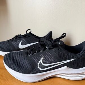 Nike Downshifter Black Running Shoes